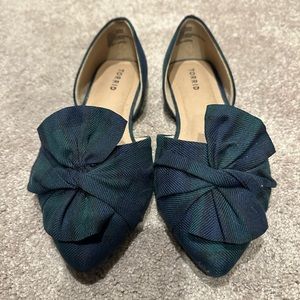 Torrid Twisted Bow Dorsay Flat | blue plaid | 9ww | double wide | EUC